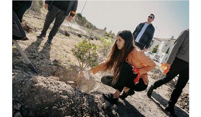Çeşme’de 411 fidan, binlerce adım, tek bir söz: “İstanbul Sözleşmesi yaşatır”