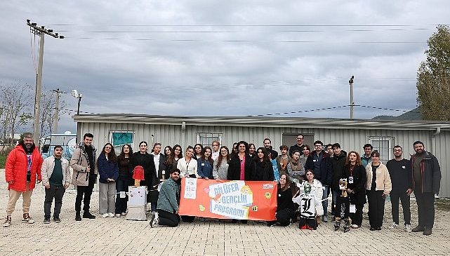 Gençler iklim krizini doğada ele aldı