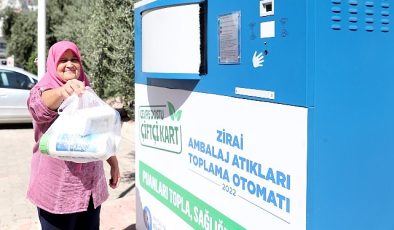 Finikeli kadınlara ‘Çevre Dostu Çiftçi Kart’ tanıtıldı